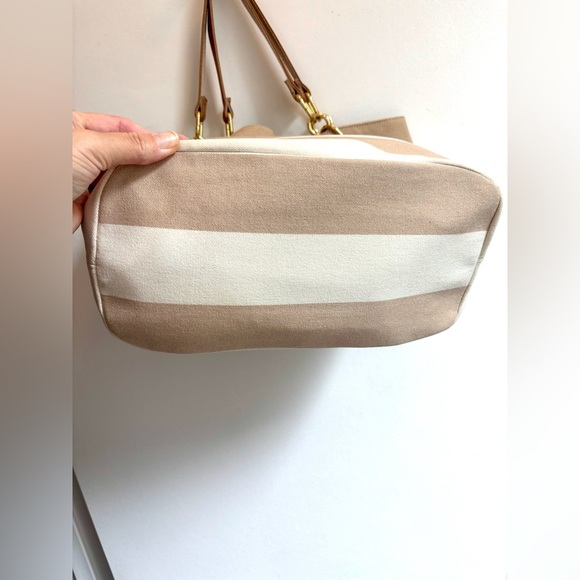 Tommy Hilfiger Striped Tan and Cream Tote Bag - Picture 2 of 8